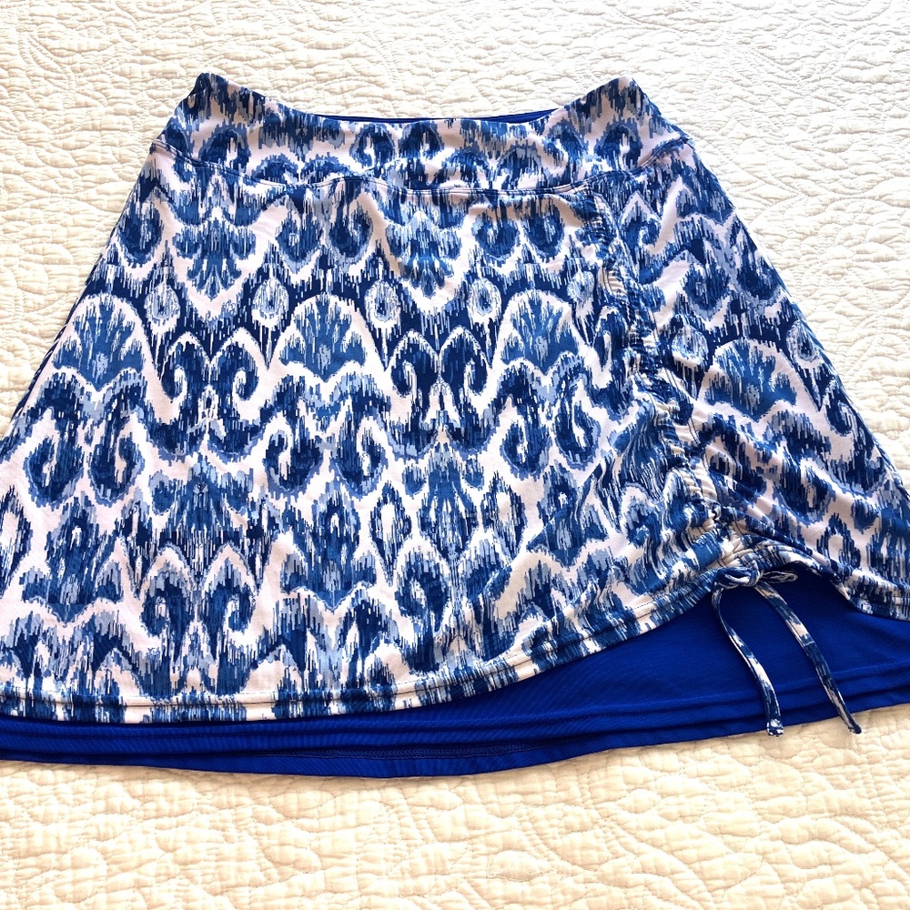 Coolibar Ikat Blue and White Golf Sport Skirt with Sun Protection UPF 50+ XS